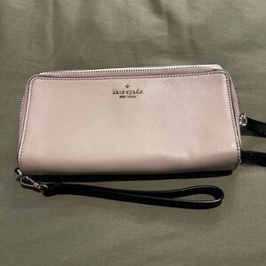 Kate Spade New York Staci Large Carryall Wristlet Saffiano Leather Wallet